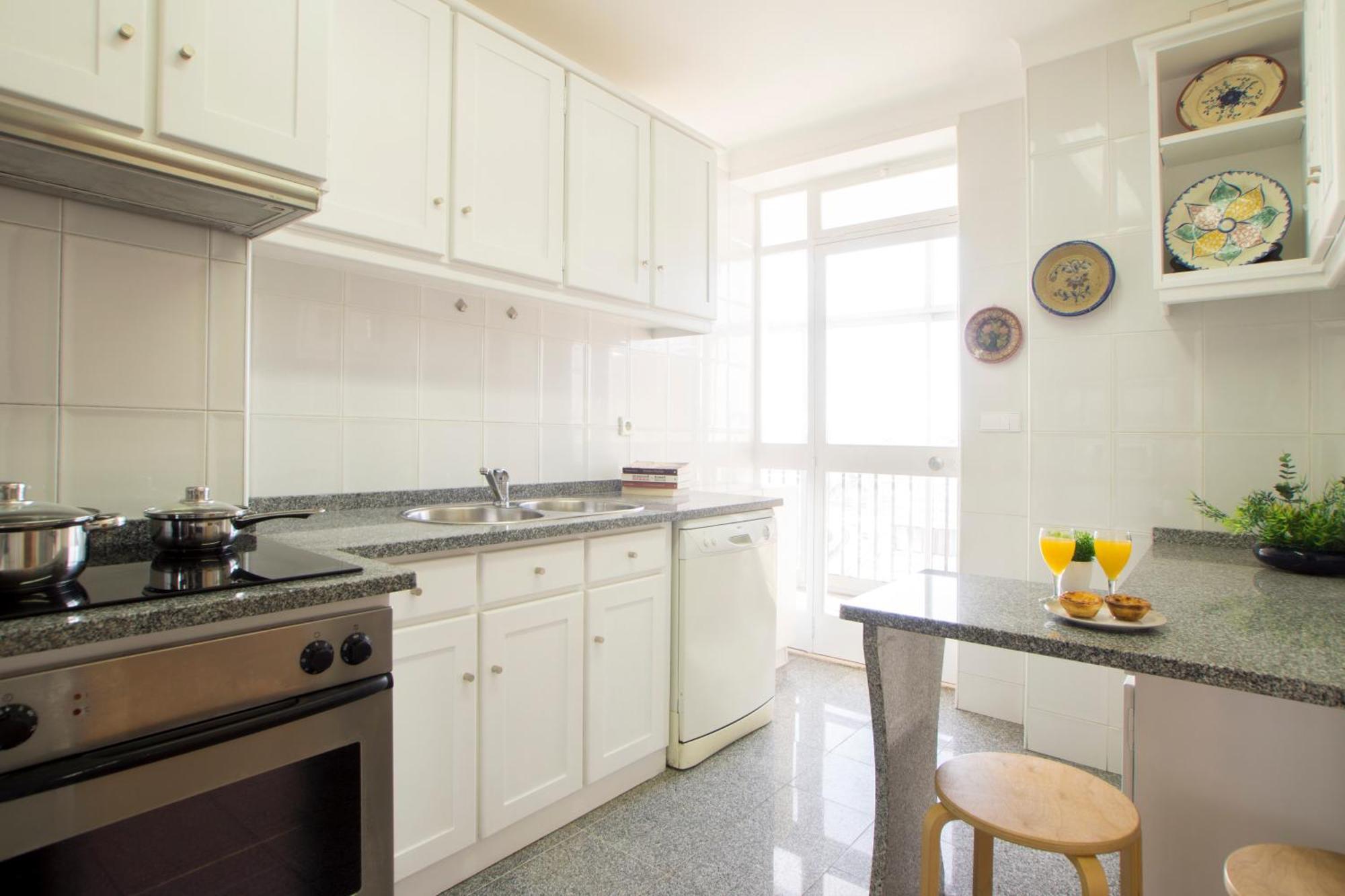 Sunny 4 Bedroom Apartment - With View Coimbra Exterior foto