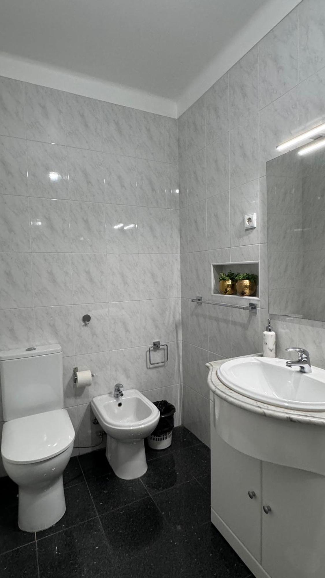 Sunny 4 Bedroom Apartment - With View Coimbra Exterior foto